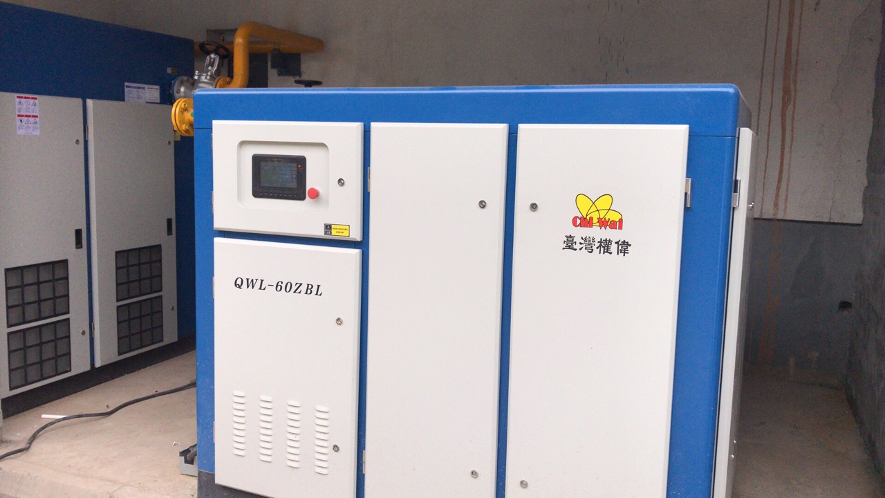 我們來談?wù)勑率指娜绾问褂寐輻U空壓機(jī)-權(quán)偉螺桿空壓機(jī)