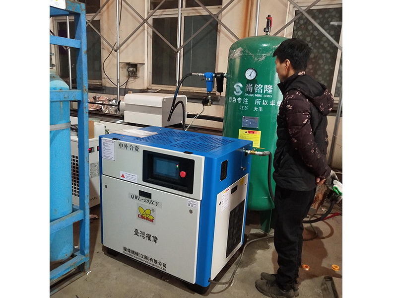 權偉永瑩節(jié)能螺桿空壓機廠家 權偉永瑩節(jié)能螺桿空壓機廠家