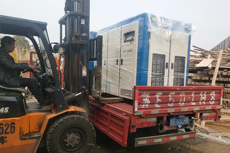 權偉螺桿空壓機